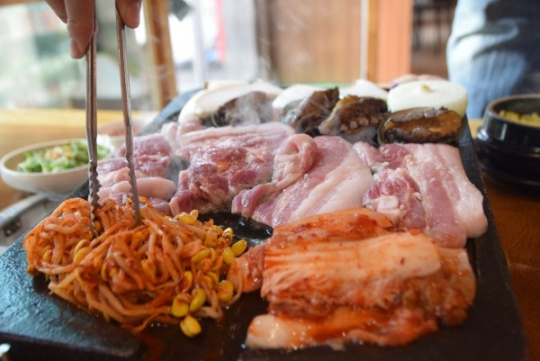 제주 동문시장 근처 흑돼지 맛집 '돈향기', 제주산 흑돼지 사용