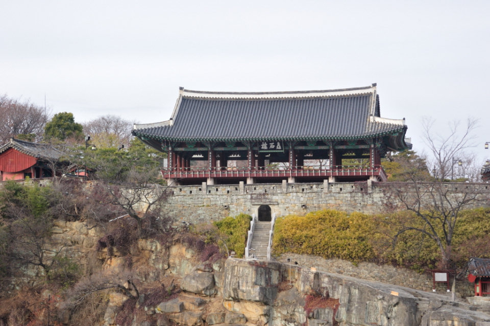 진주성과 촉성루가 유명한 진주 가볼만한 곳 알아보기