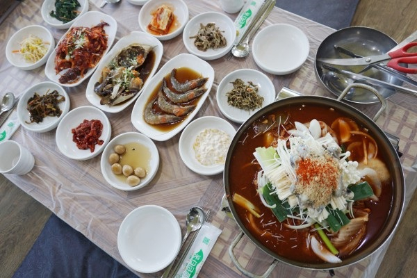 볼거리 풍성한 안면도 허브축제와 게국지 맛집 탐방을 함께