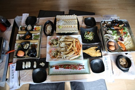 포항 장성동 맛집, 풍성한 물회와 대게를  즐길 수 있는 '성진횟집'