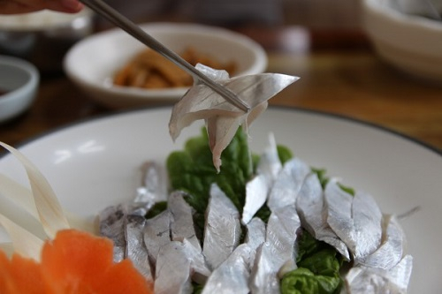 6월 제주 성산일출봉 맛집 '청운식당', 신선한 제주산 생물갈치 사용