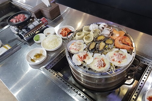 김포 맛집 '해물품은닭', "떨어진 입맛 제철 해산물과 담백한 토종닭으로 챙기세요"