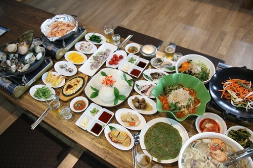 오이도 맛집 "신선함 살아있다" 데이트 코스로 적합