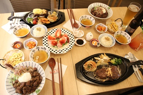 합정맛집 '히네꼬', 깔끔하고 정갈한 일본 가정식 맛볼 수 있어