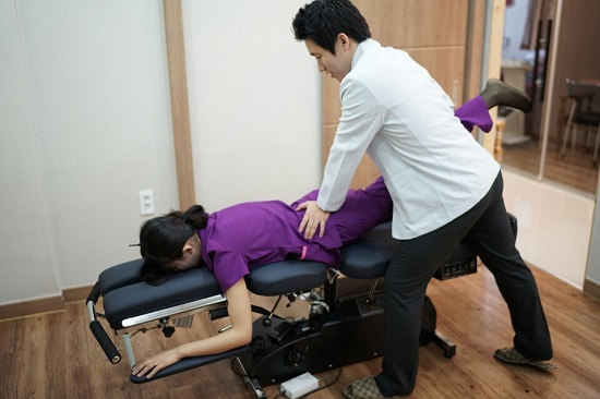 교통사고 한의원 치료 추나요법 관심 많아