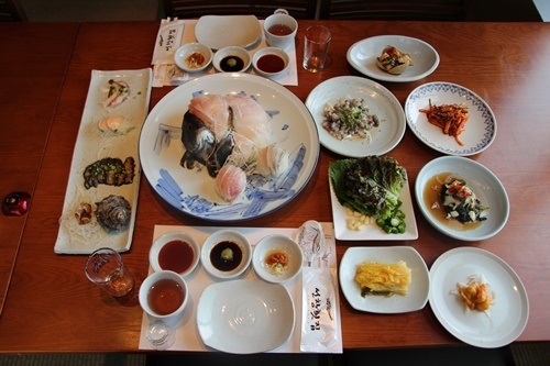 해운대맛집 '선창횟집', 해운대 바닷가 전망과 회·해산물요리 선보여