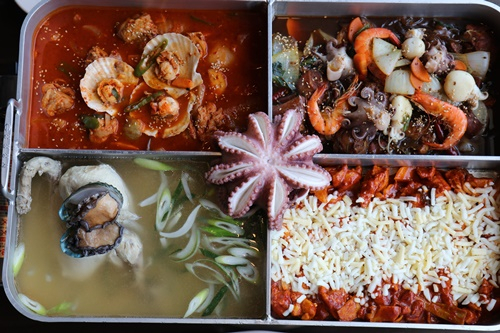 춘천 맛집 '닭대감이야기', 치즈닭갈비 등 여름 나들이 맞이 식사 가능해