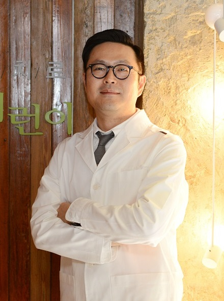 경제성과 심미성 모두 충족하는 콤비교정...교정장치, 비용 부담 덜어