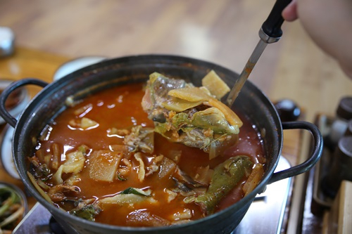 "인스턴트에 찌든 당신" 아산맛집 '쌍둥이네매운탕'서 시원한 해장
