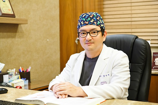 깊은팔자주름, 팔자주름수술 고민이라면... 얼굴리프팅 시술이 도움될 수 있어