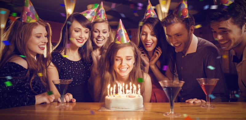 20대 여자 생일선물...라디오 이벤트, 귀걸이, 담금주 키트까지 다양한 선물 가능