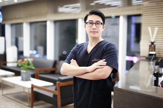 여자코와 다른 남자코성형, 만족스러운 결과 얻으려면