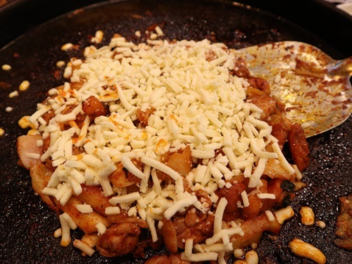 원조 닭갈비에 모짜렐라 또는 퐁듀 골라먹는 재미가 있는 양산맛집, '비와별 닭갈비'
