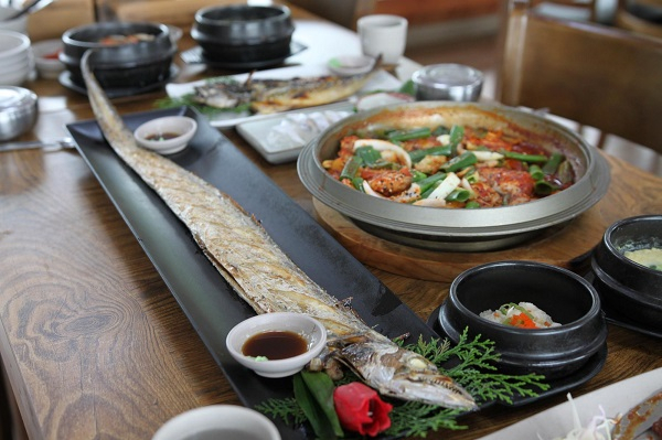 서귀포 아침식사 맛집 '쇠소깍오메기식당' 다양한 서비스 제공