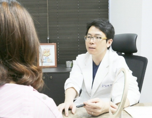 젠틀맥스프로로 제모도 피부과전문의와 맞춤진료 가능해