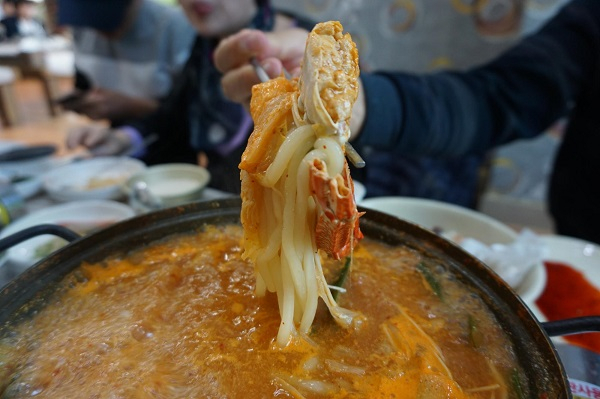 신선한 식재료로 깊은 맛 갖춘 게국지 안면도 맛집 '시골밥상'