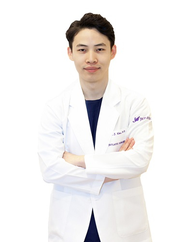 눈 밑 노화 개선, 눈밑지방재배치만이 답?