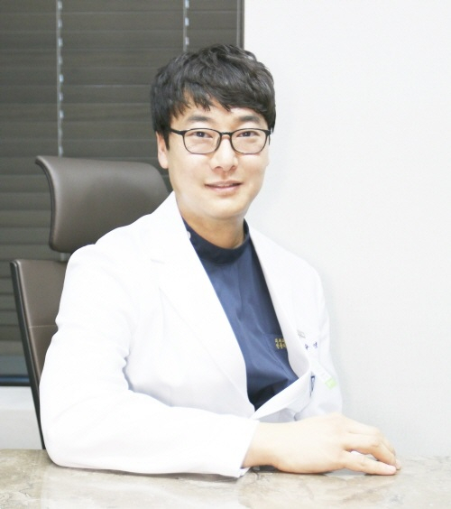 난치성 색소질환, 피부과 전문의의 알맞은 레이저 시술로 치료 가능.