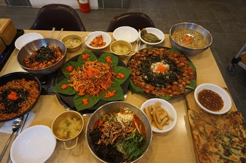 전주 한옥마을 맛집 '아따좋아부러', 막걸리와 꼬뱅이무침으로 기분 좋은 식사가능해