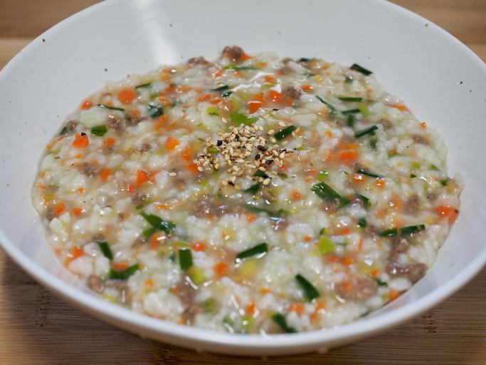 소고기와 야채를 이용한 맛있는 '죽 끓이는 법'