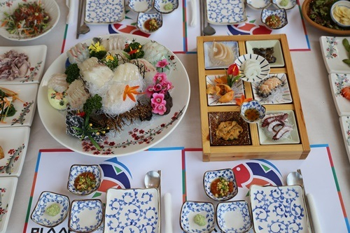 무더운 여름 미식 여행, 통영 횟집 '민수사'의 싱싱한 제철 해산물로 지친 입맛 달래