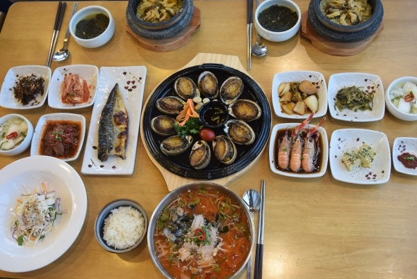 제주 협재해수욕장 맛집 '어박사', 특별함이 묻어나는 전복요리 전문점