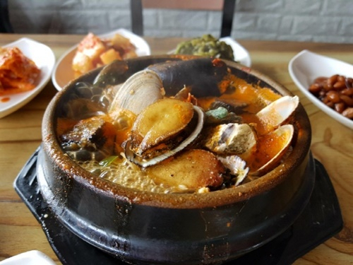 제주도 표선 해비치 맛집 '세화해녀의집', 에코랜드 테마파크로 성황