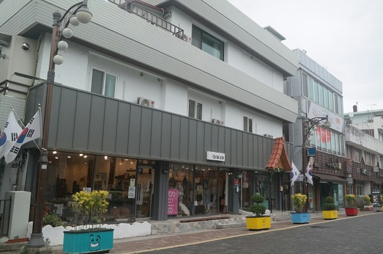 군산 게스트하우스 꽃길, 리뉴얼 오픈으로 깔끔한 군산 숙박 시설 제공