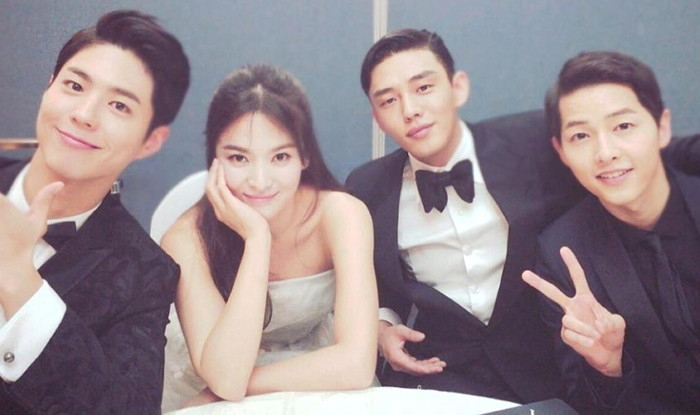 [스타☆톡] '남자친구' 박보검, 유아인·송중기 송혜교 부부와 함께 찍은 사진 재조명