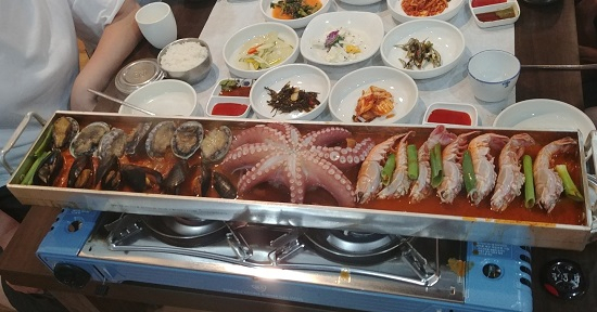 제주도 서귀포시 중문 맛집 '기원뚝배기' 약초숙성 통갈치조림에 생전복 무료 서비스