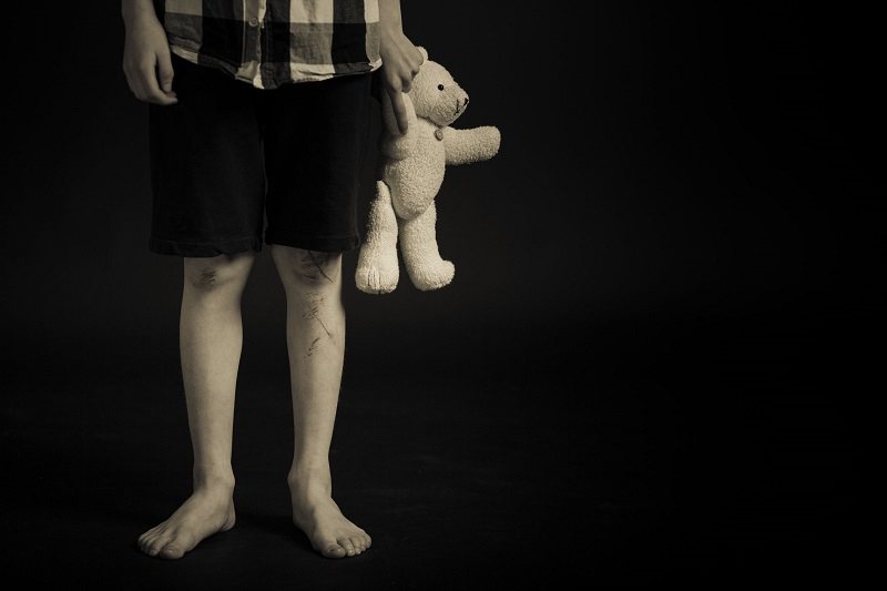자다가 돌아다니는 소아 몽유병, 원인과 치료 방법은?