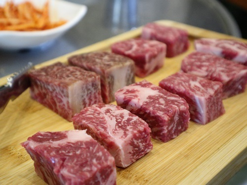 신당동 맛집 '박사네등심', 여름철 미식으로 적절한 한우등심, 돌문어구이, 산꼼장어 요리
