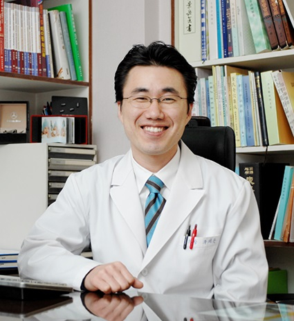 지루성 두피염 증상, 치료의 핵심은 지루성피부 원인을 해결하는 것