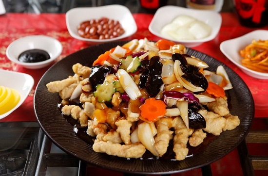 이색적인 여행코스, 춘천맛집 '치엔롱'에서 일품 중화요리 맛보고 '아재낚시터'에서 낚시 즐길 수 있어