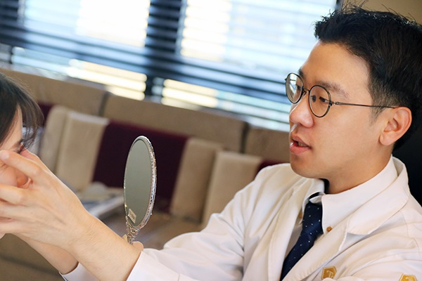 얼마 남지 않은 휴가. 자연스러운 눈성형 매몰법 꼼꼼히 알아봐야
