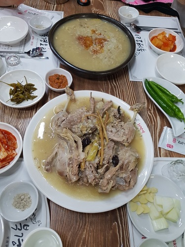 말복더위 해소에 도움될 수 있는 인천 '오리만끽'의 북경오리누룽지백숙 삼계탕