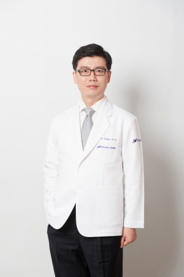여름 휴가철맞이 성형 열풍, 정품 엔도타인 확인 후 시술해야