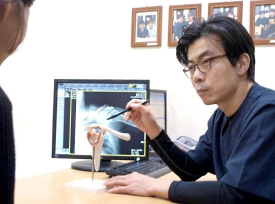 회전근개파열, 치료시기 놓치면 수술 후에도 재파열 가능성 높아