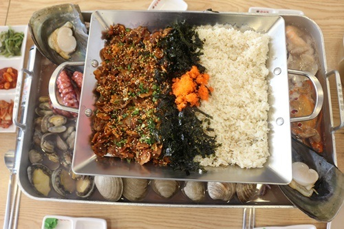 안면도 맛집 '안면가'에서 용궁철판 해산물 한상으로 몸과 마음 달랠 수 있어