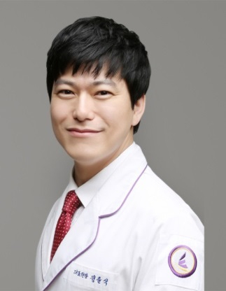 임플란트 필요하지만 소요기간, 치과 내원횟수 부담이라면 당일 임플란트