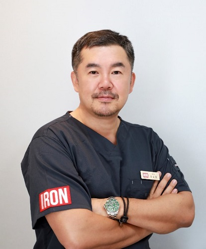 짝눈, 안검하수 눈매가 고민이라면, 미와 기능을 모두 고려한 눈매교정수술로 개선 가능