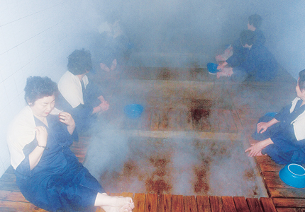 불에 달군 유황돌로 찜질을…전남 함평 해수찜, 피부질환·당뇨 등에 효과적