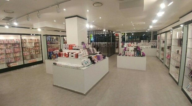성인용품점 '몬스터창고 강남 신사 가로수길점', 전품목 20% 할인 추가실시