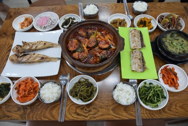 정성이 들어간 식사를 맛보고 싶다면? 제주 표선 해비치호텔 맛집 '제주 동산식당'