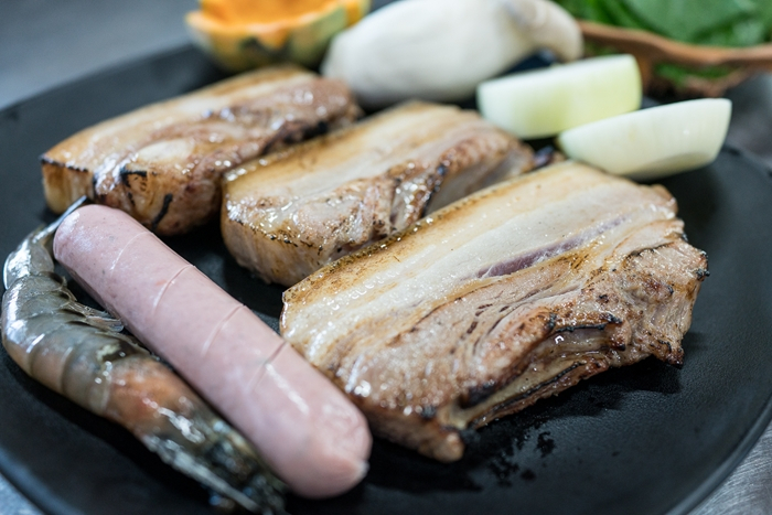 애월 그때그집, 흑돼지의 풍부한 육즙과 쫄깃한 식감을 즐길 수 있는 '제주도맛집베스트10'
