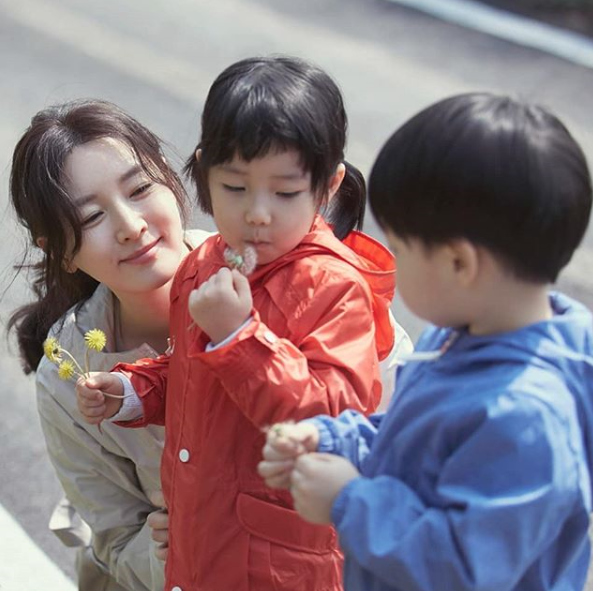 1인 크리에이터로 변신한 이영애, 재력가 남편 정호영 회장과는 어떤 인연으로 만났을까?