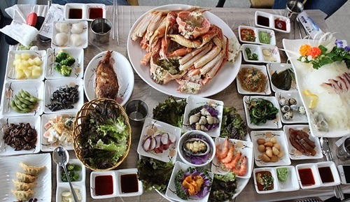 삼척 맛집 '머구리수산' 대게정식세트로 알찬 메뉴 구성 선보여 