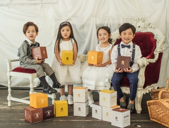 유베리에프앤비, 수제간식 '지구빵' 아기모델 4인방 발탁 및 스냅사진 공개