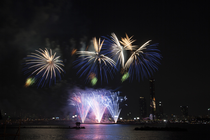 [주말데이트코스]태풍 콩레이가 와도 2018 서울 여의도 불꽃축제 시간 변함없이 명당에서 볼 수 있을까?