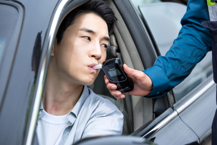부하직원 음주운전 방치한 상사도 방조죄? 음주운전 동승자, 이럴 경우 '방조죄' 처벌받는다! 음주운전 처벌기준 강화 주요 쟁점은?
